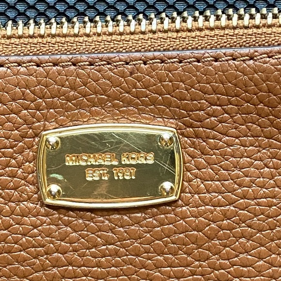 Michael Kors Wristlet Purse - Picture 3 of 14